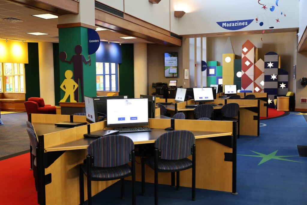 Computers at the youth section