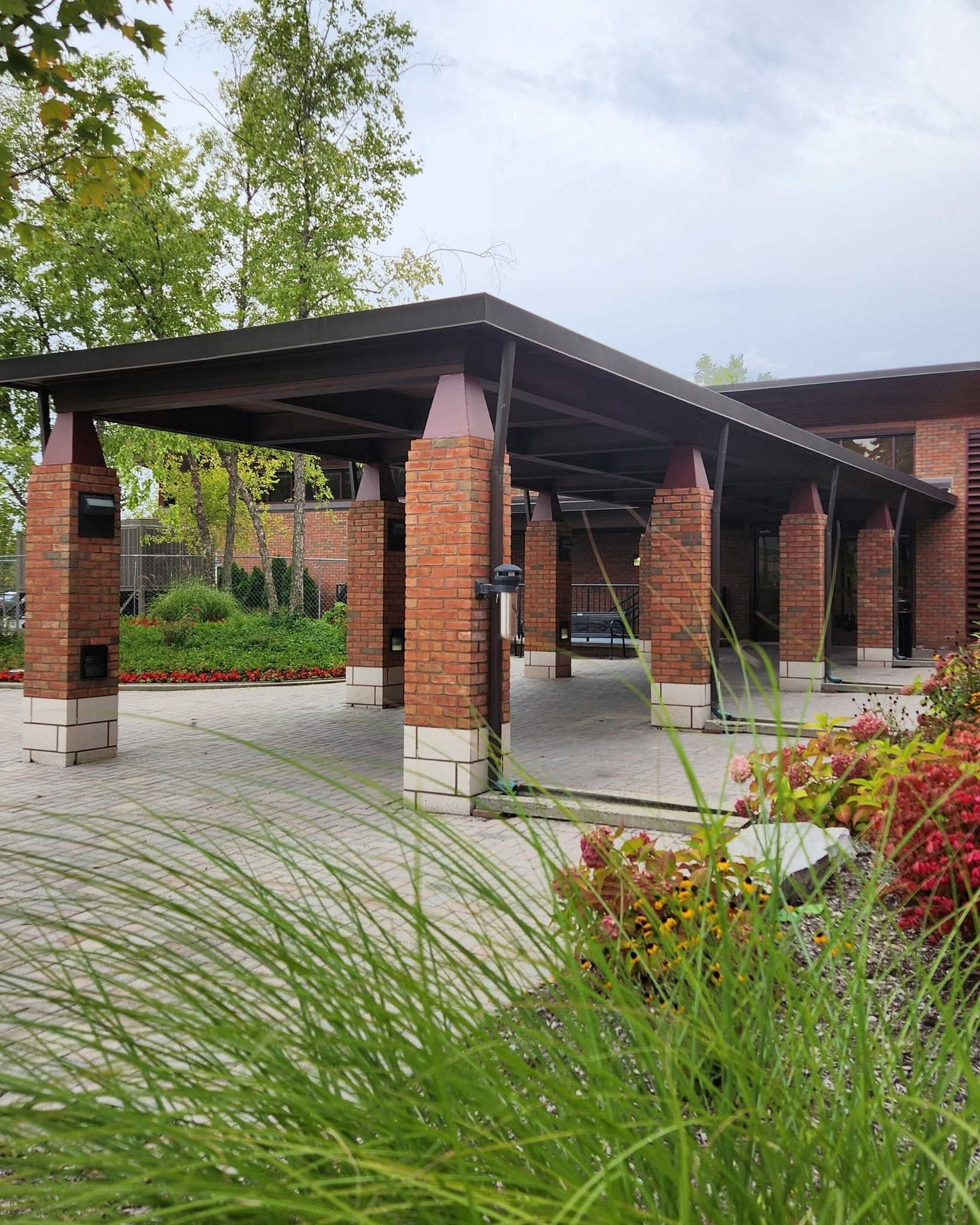 Side entrance to the Main Library